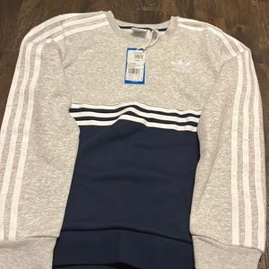 New with Tags Adidas SweatShirt Boys 11-12 Medium